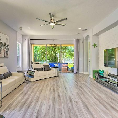 Sun-Soaked Sarasota Oasis With Pool And Hot Tub! Βίλα Εξωτερικό φωτογραφία