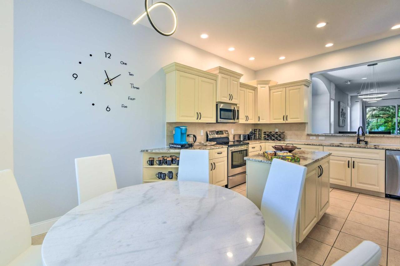 Sun-Soaked Sarasota Oasis With Pool And Hot Tub! Βίλα Εξωτερικό φωτογραφία