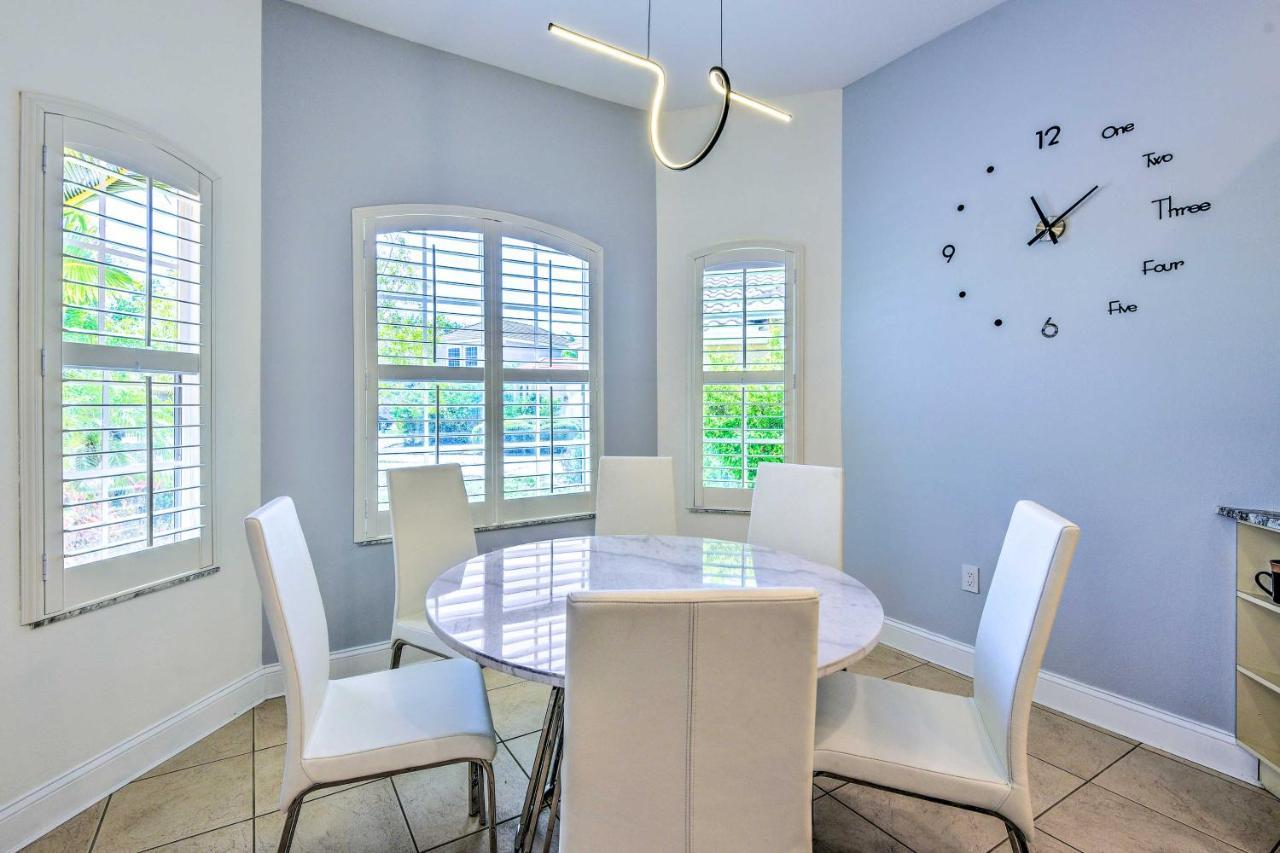 Sun-Soaked Sarasota Oasis With Pool And Hot Tub! Βίλα Εξωτερικό φωτογραφία